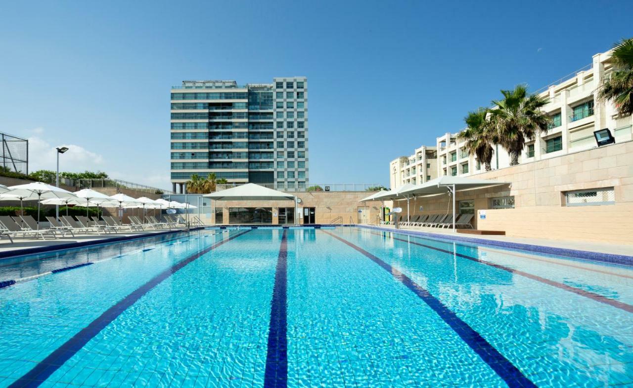Aparthotel Okeanos On The Beach Herzelia Eksteriør billede